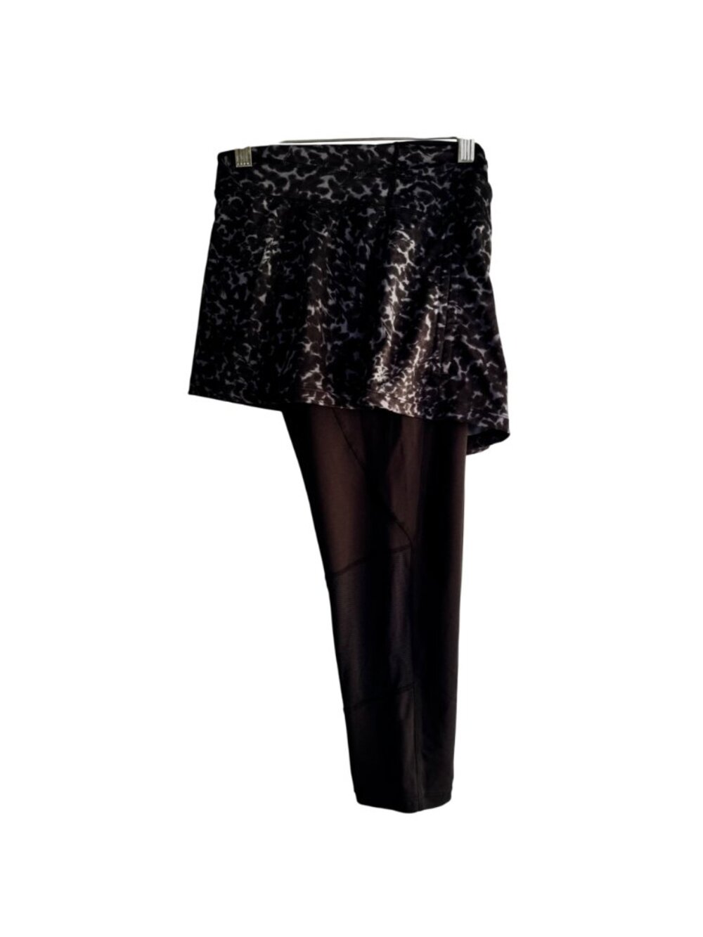 Athleta Flirty Stardust 2 In 1 Skirt Capris Leggings M Black Animal Print 929779 - Picture 7 of 14